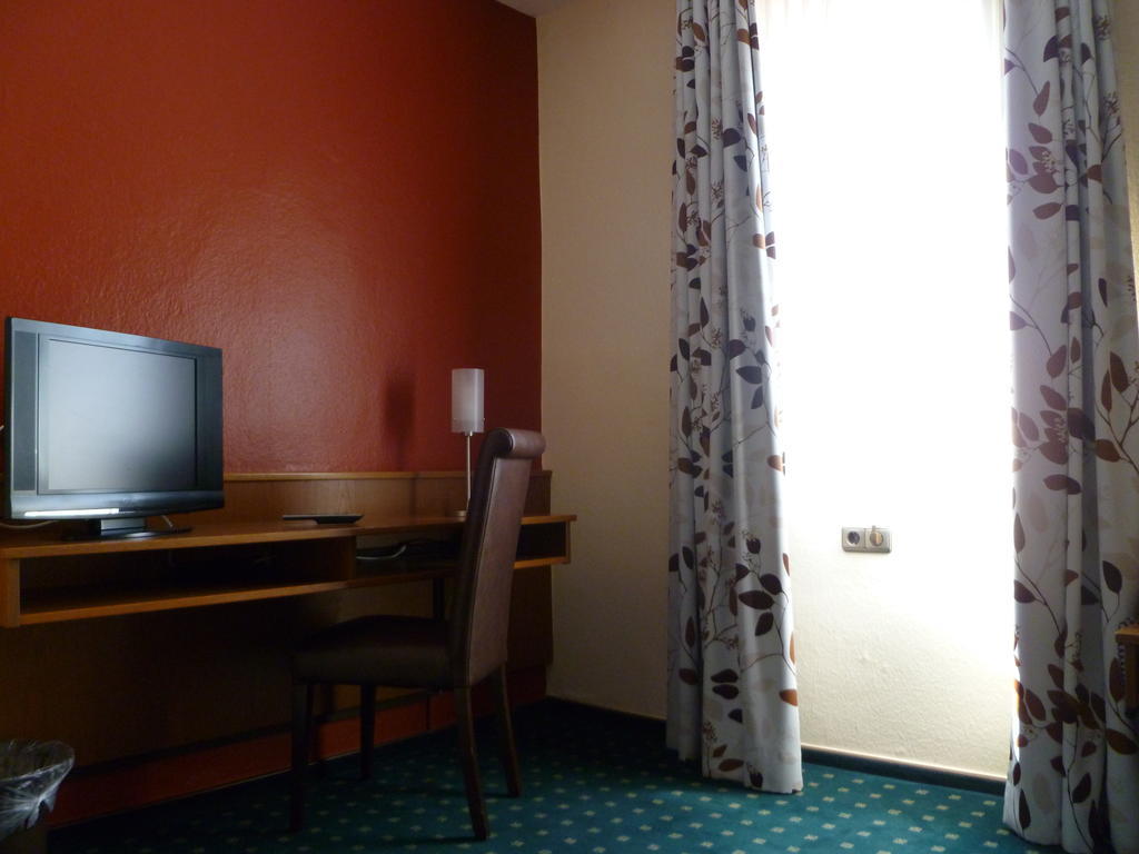 Gasthaus Zum Specht ヘースバッハ 部屋 写真