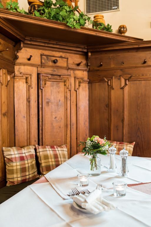 Gasthaus Zum Specht ヘースバッハ エクステリア 写真