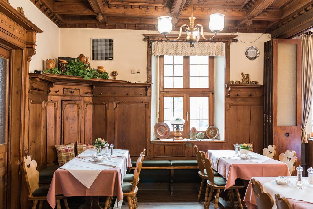 Gasthaus Zum Specht ヘースバッハ エクステリア 写真